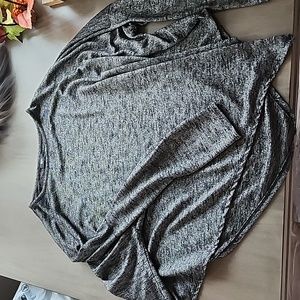 Asymmetrical long sleeve shirt 2X